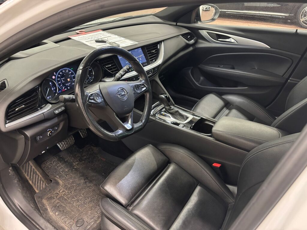 Opel Insignia 2021 Valkoinen