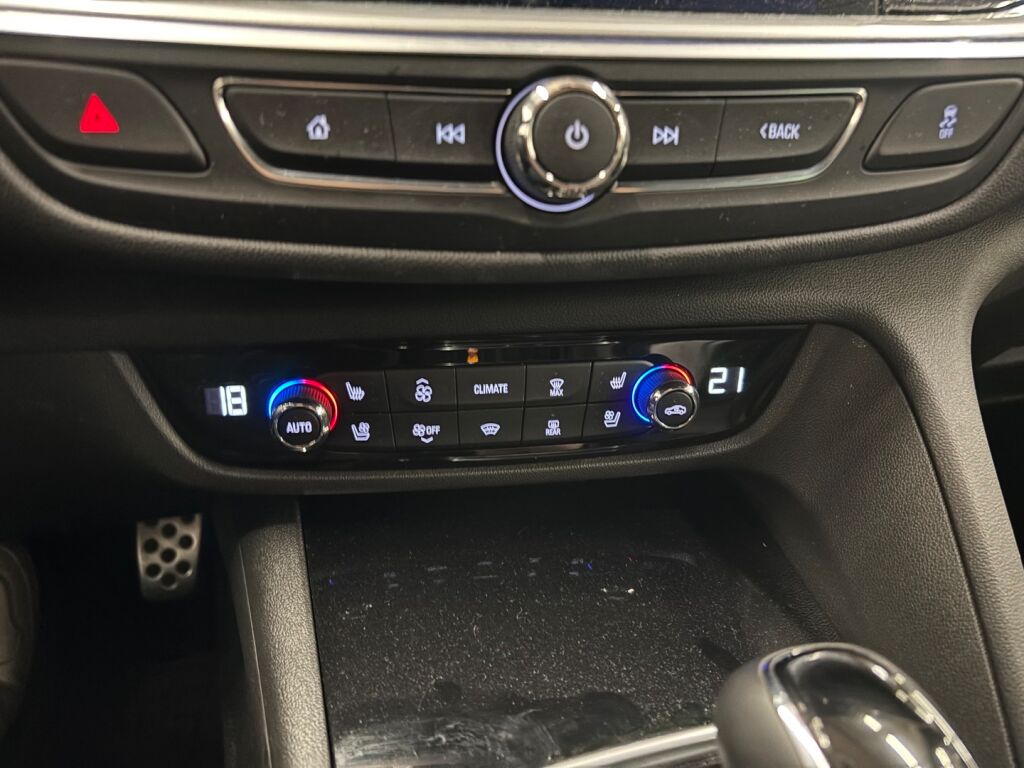 Opel Insignia 2021 Valkoinen