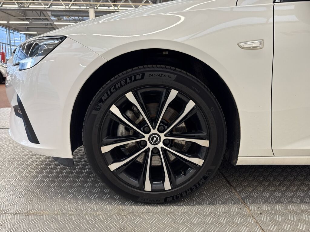 Opel Insignia 2021 Valkoinen
