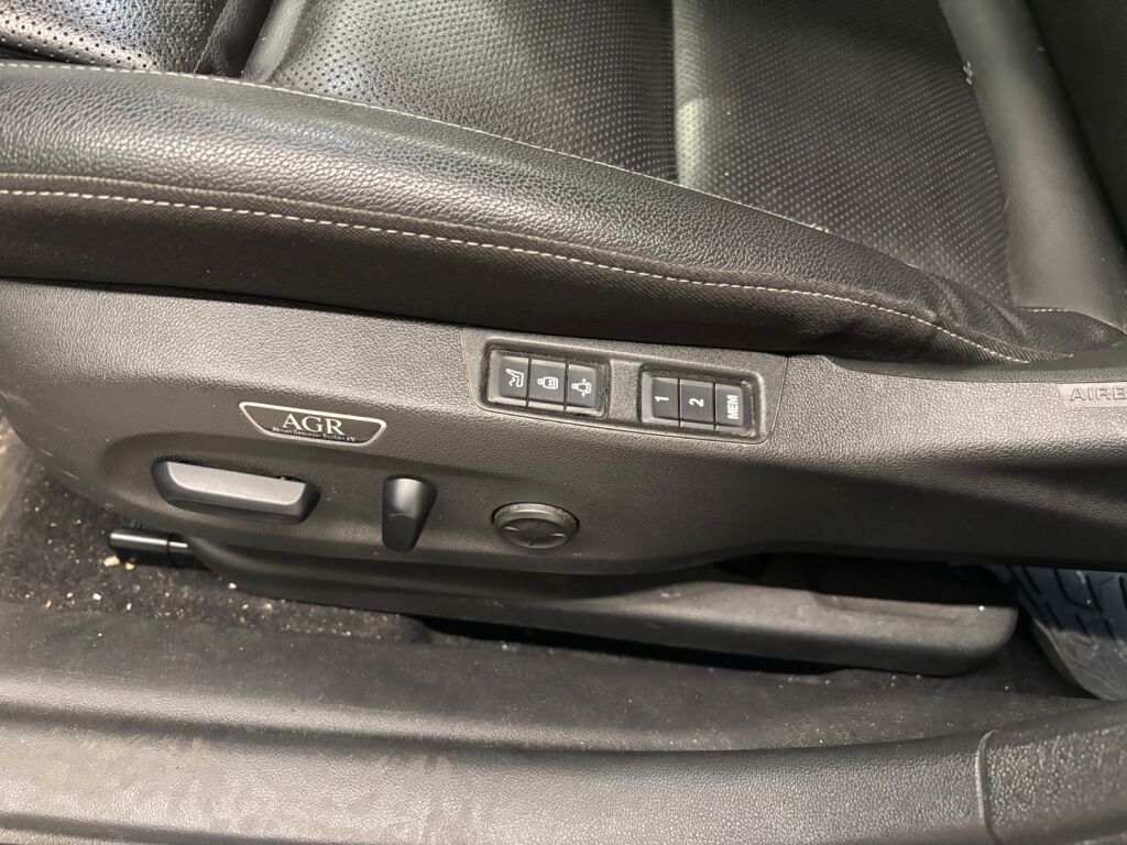 Opel Insignia 2021 Valkoinen