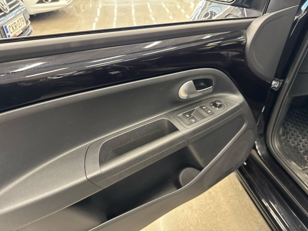 Volkswagen up! 2018 Musta