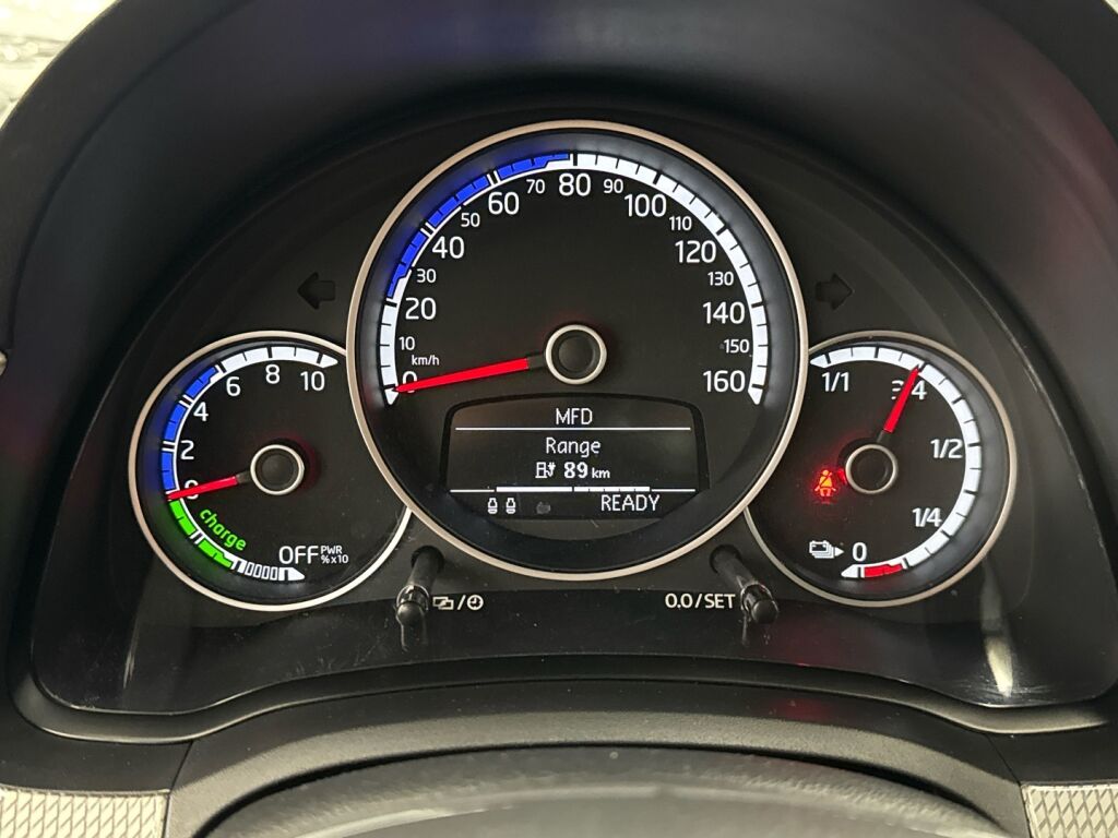 Volkswagen up! 2018 Musta