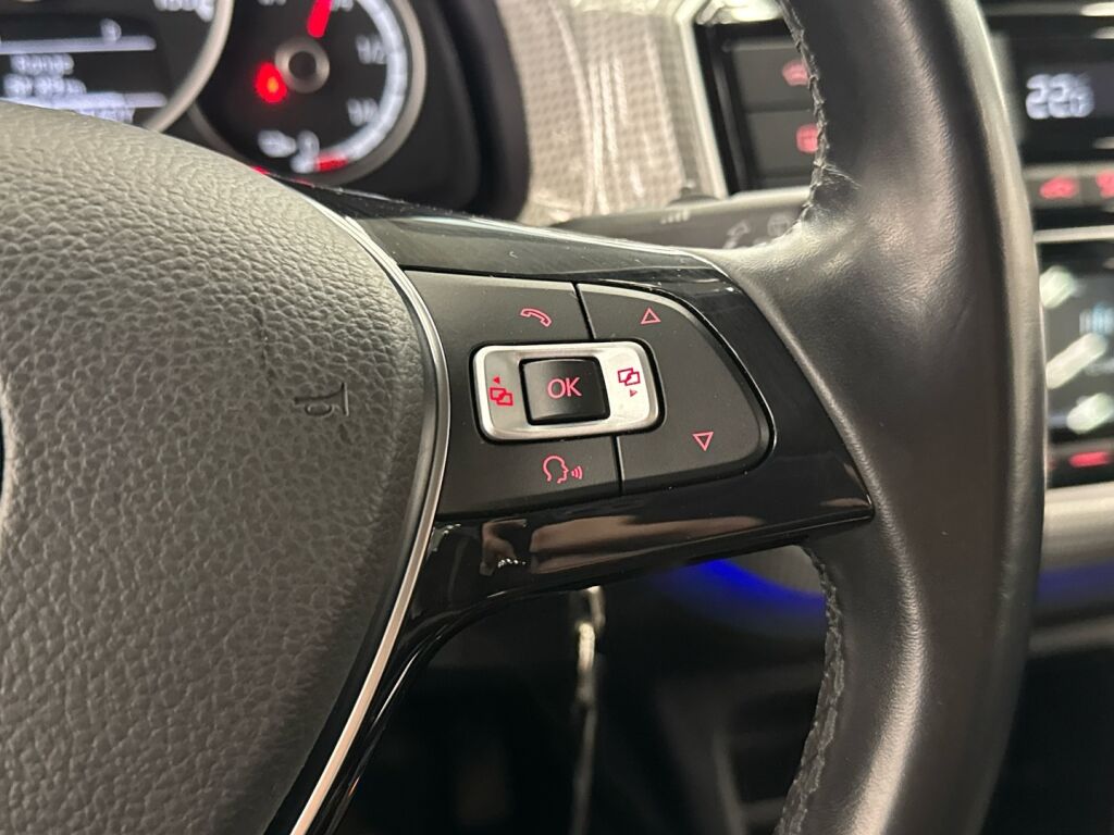 Volkswagen up! 2018 Musta