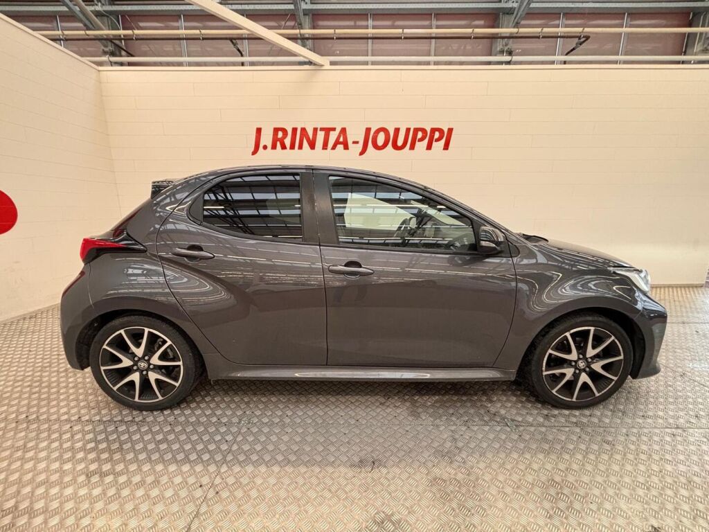 Toyota Yaris 2021 Harmaa