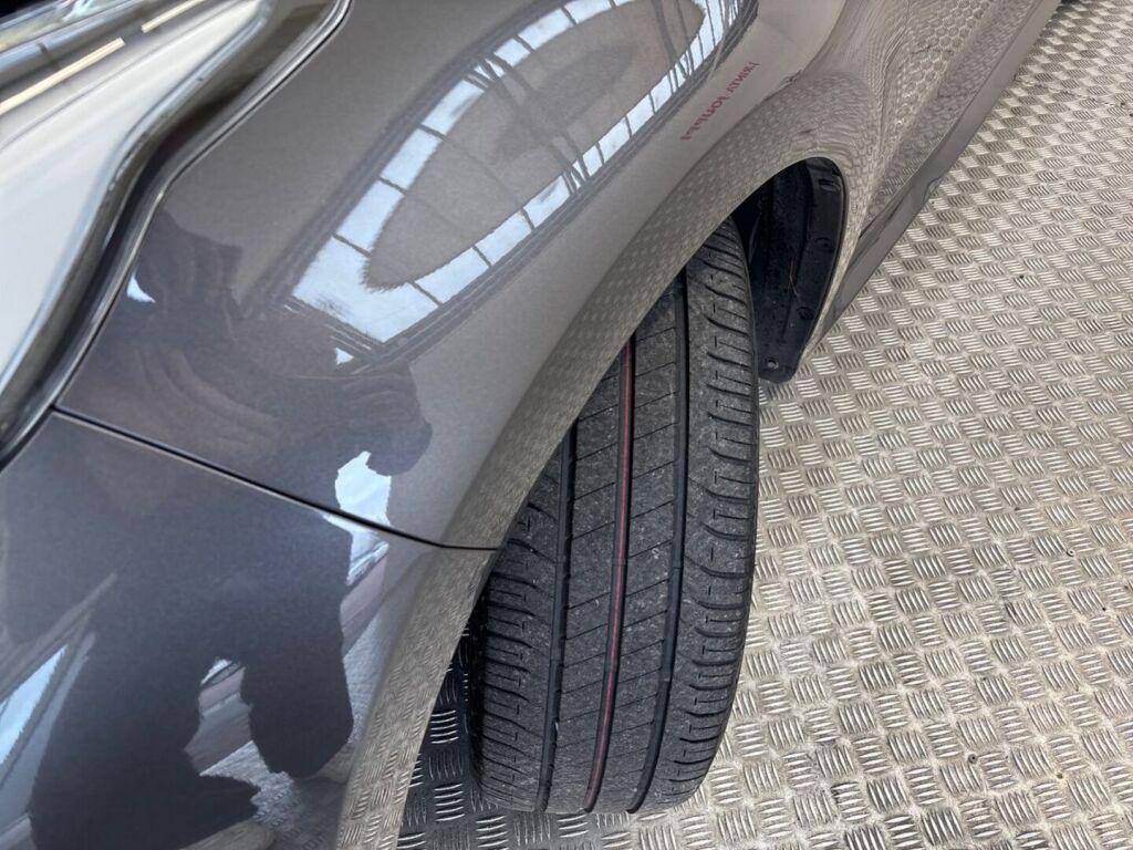 Toyota Yaris 2021 Harmaa