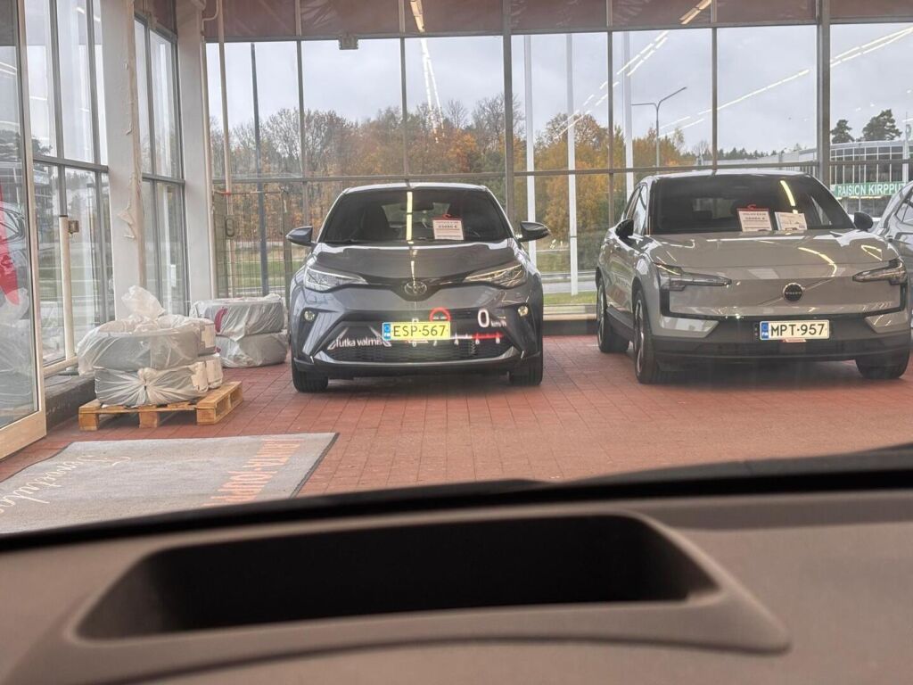 Toyota Yaris 2021 Harmaa