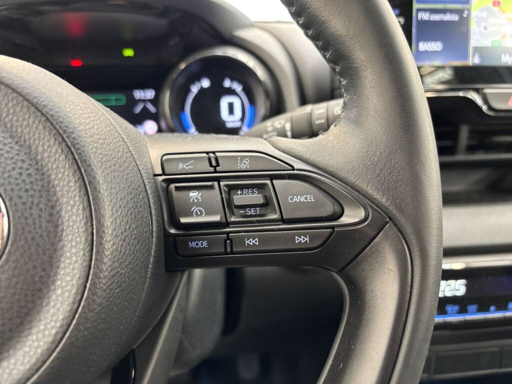 Toyota Yaris 2021 Harmaa