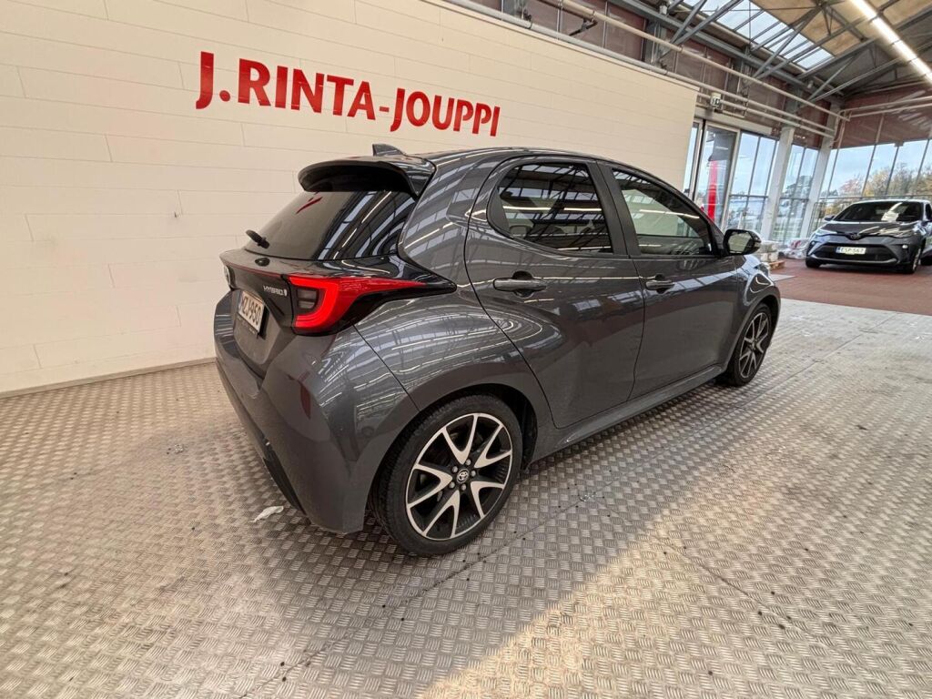 Toyota Yaris 2021 Harmaa