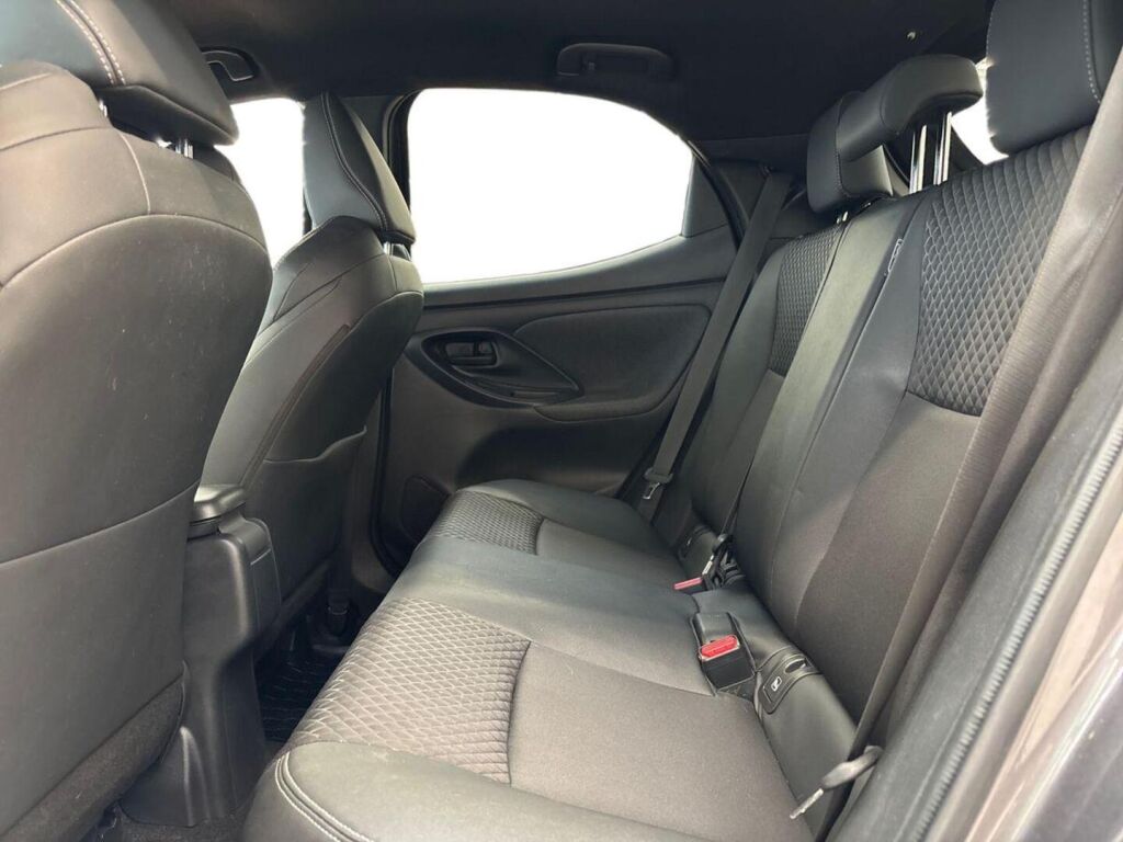 Toyota Yaris 2021 Harmaa