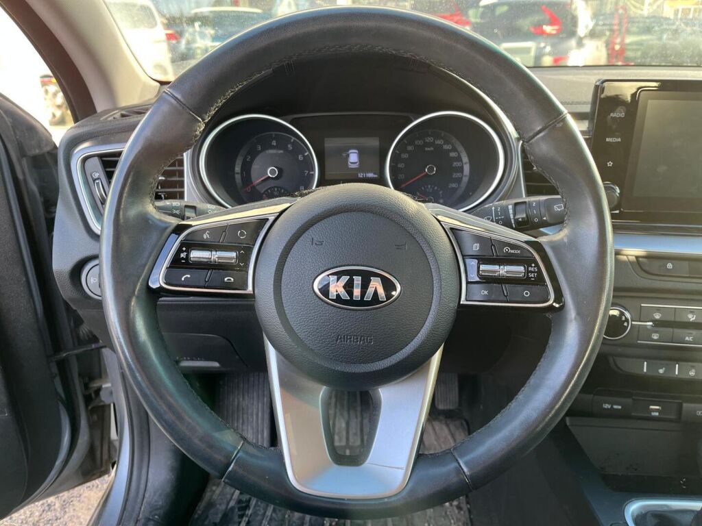 Kia Ceed 2021 Hopea