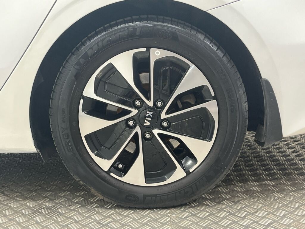 Kia Ceed 2021 Valkoinen