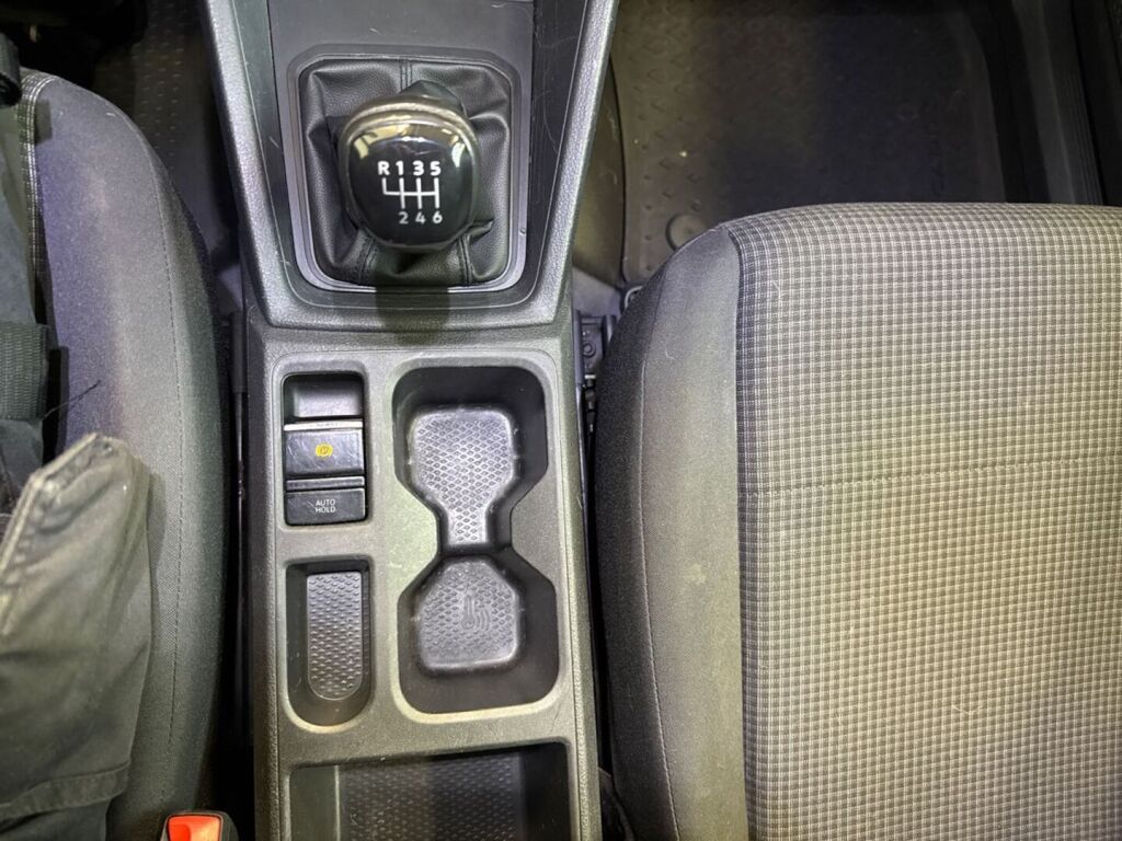 Volkswagen Caddy 2021 Valkoinen
