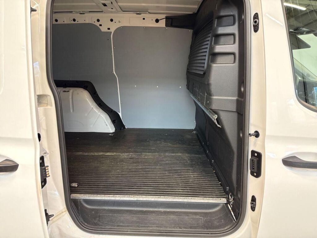 Volkswagen Caddy 2021 Valkoinen