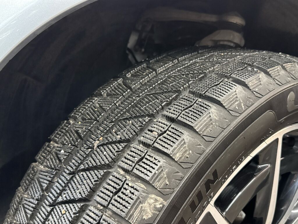 Mercedes-Benz EQC 2021 Hopea