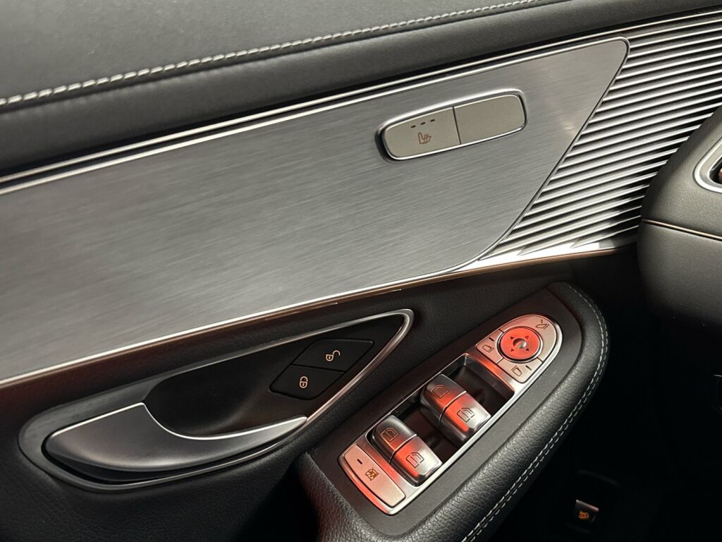 Mercedes-Benz EQC 2021 Hopea