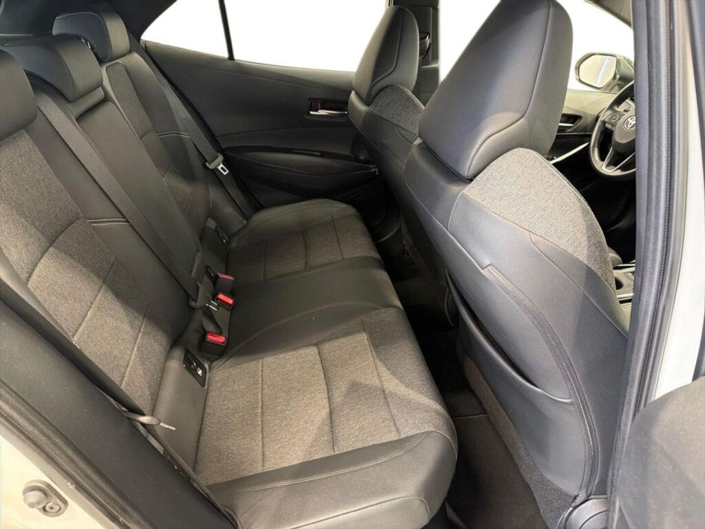 Toyota Corolla 2021 Valkoinen