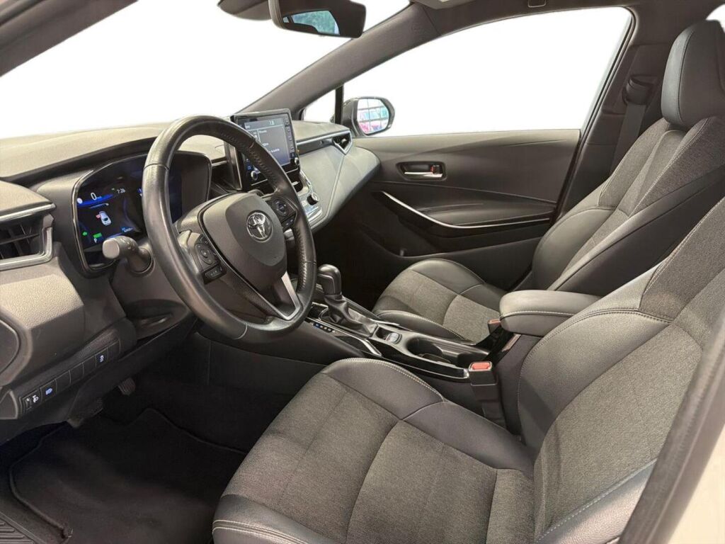 Toyota Corolla 2021 Valkoinen