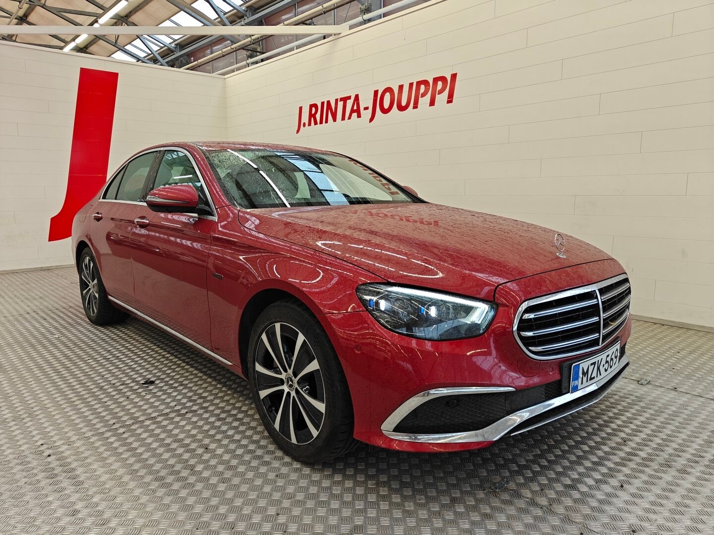 Mercedes-Benz E