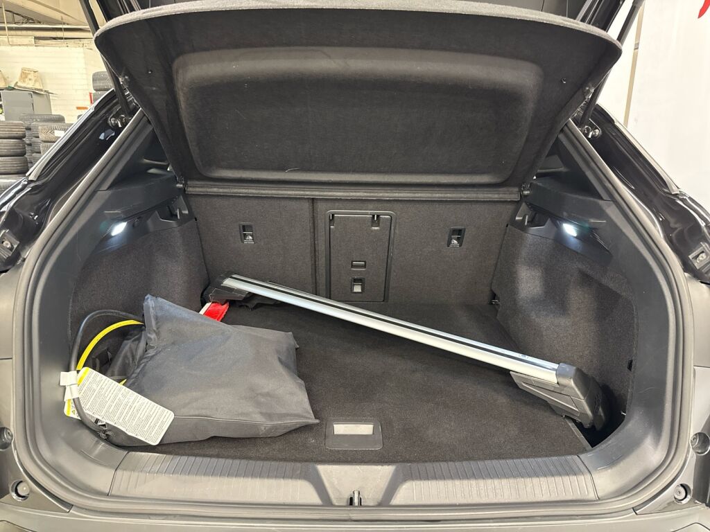 Volkswagen ID.4 2022 Harmaa