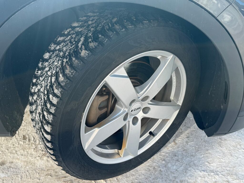 Volkswagen ID.4 2022 Harmaa