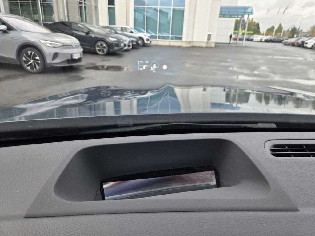 Mercedes-Benz EQB 2022 Sininen (Denim Blue)