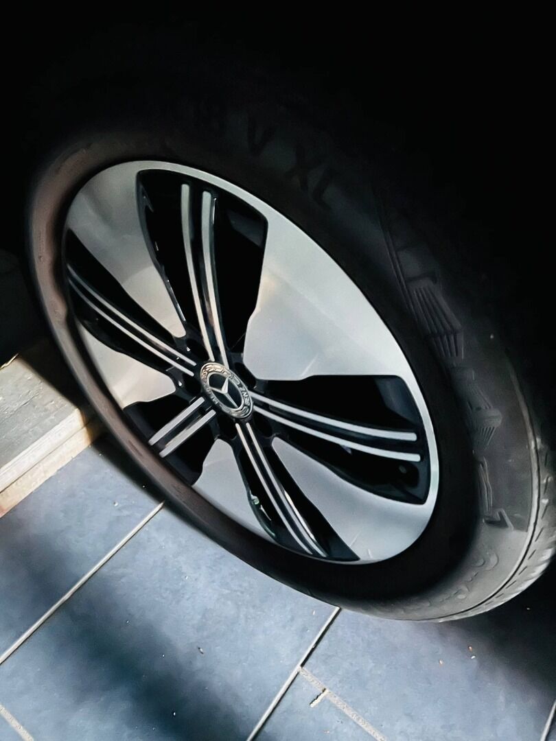 Mercedes-Benz EQB 2022 