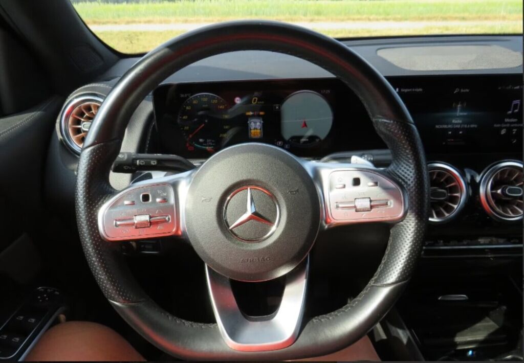 Mercedes-Benz EQB 2022 