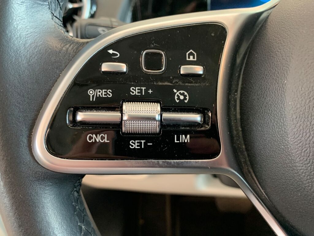 Mercedes-Benz EQB 2022 