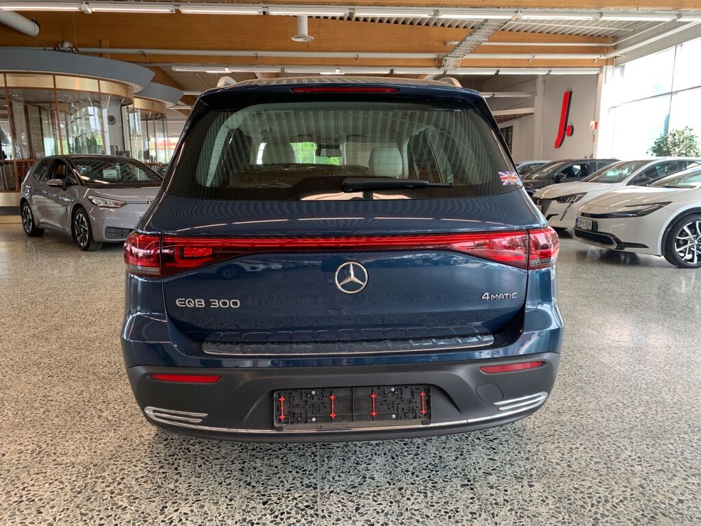 Mercedes-Benz EQB 2022 