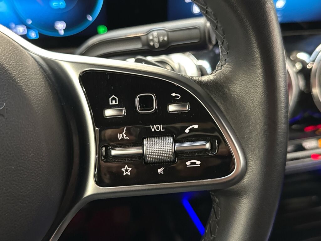 Mercedes-Benz EQB 2023 