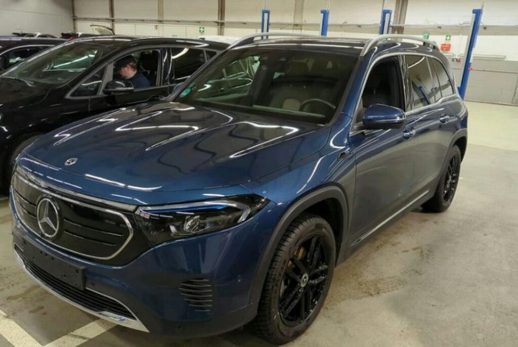 Mercedes-Benz EQB 2023 met.sininen
