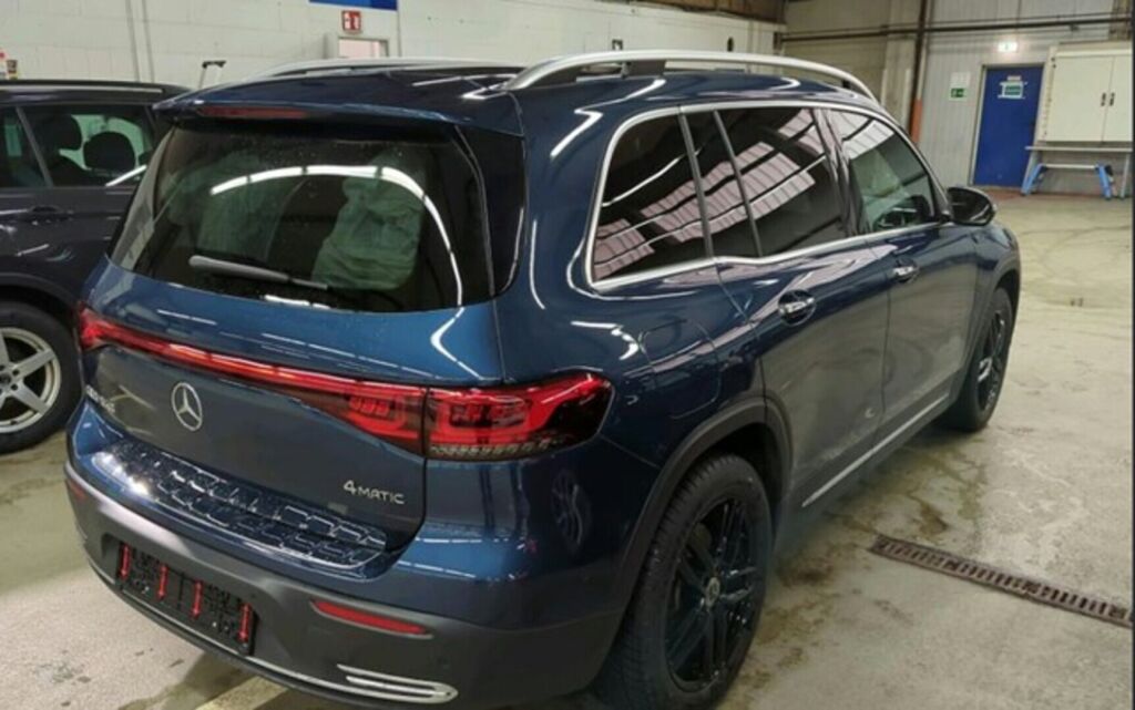 Mercedes-Benz EQB 2023 met.sininen