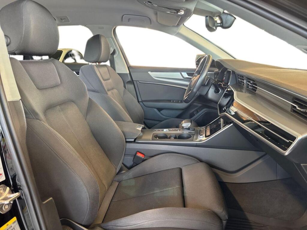 Audi A6 2023 Musta