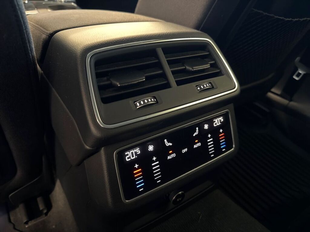 Audi A6 2023 Musta