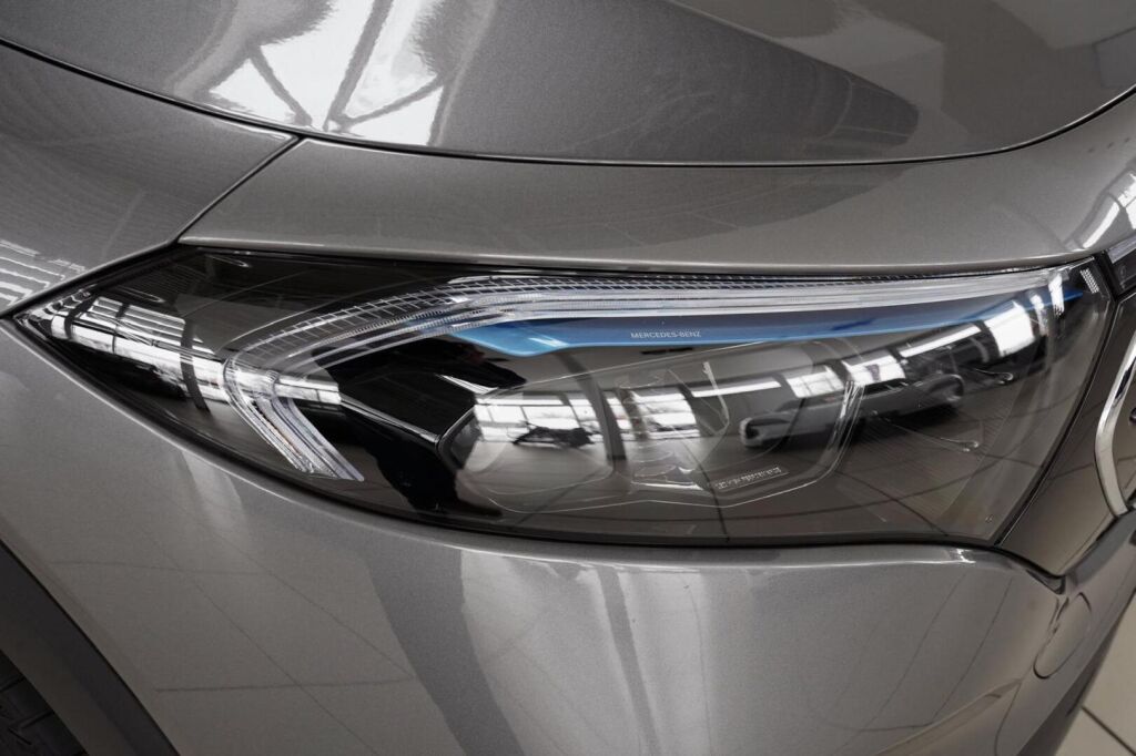 Mercedes-Benz EQB 2023 