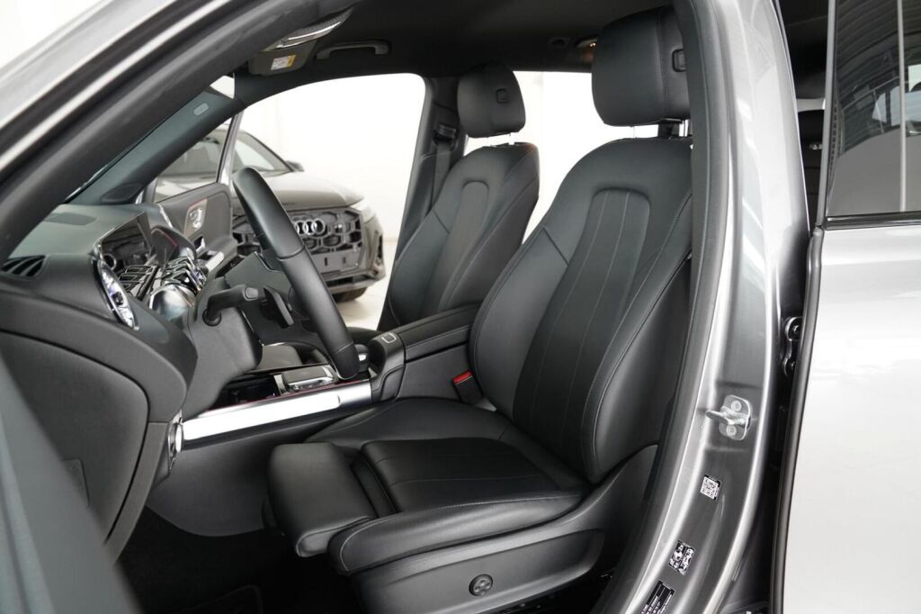 Mercedes-Benz EQB 2023 