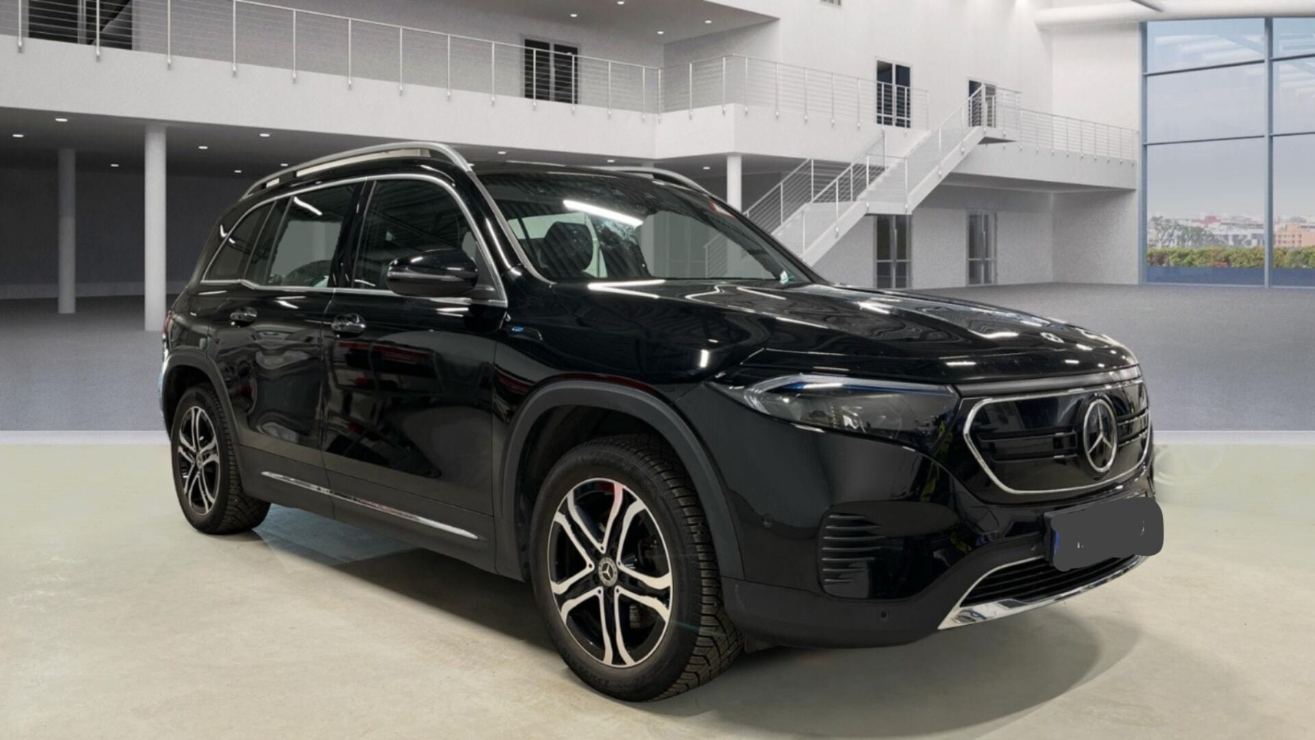 Mercedes-Benz EQB