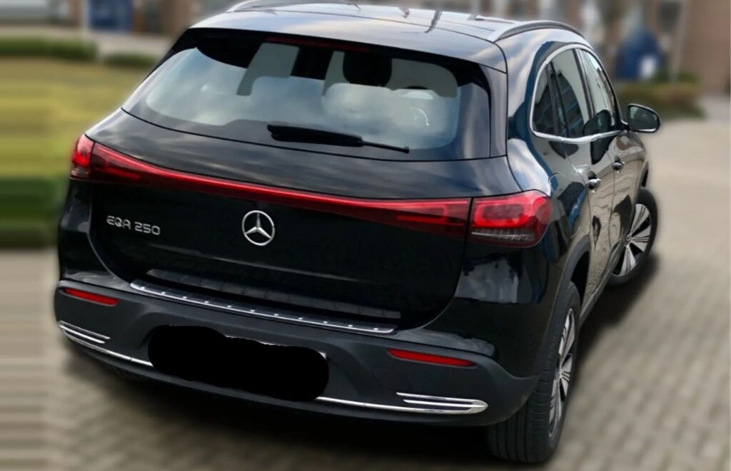 Mercedes-Benz EQB 2023 