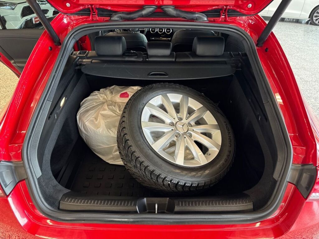Mercedes-Benz CLA 2020 Punainen (Jupiter Red)
