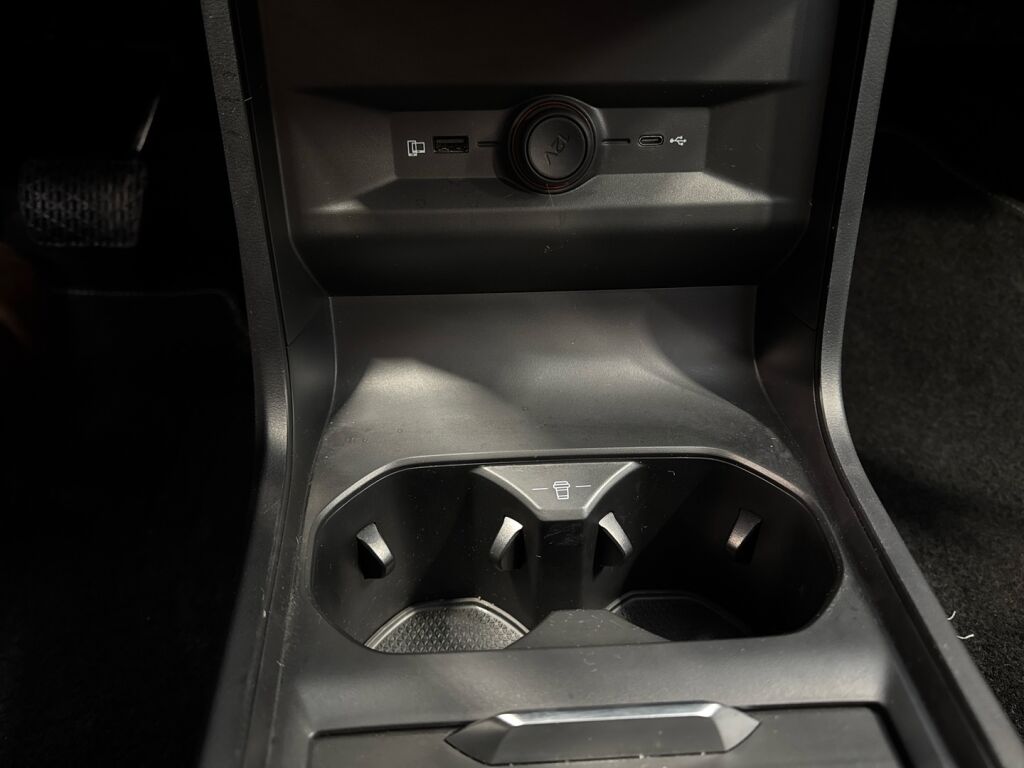 Mg MG4 2023 met.harmaa