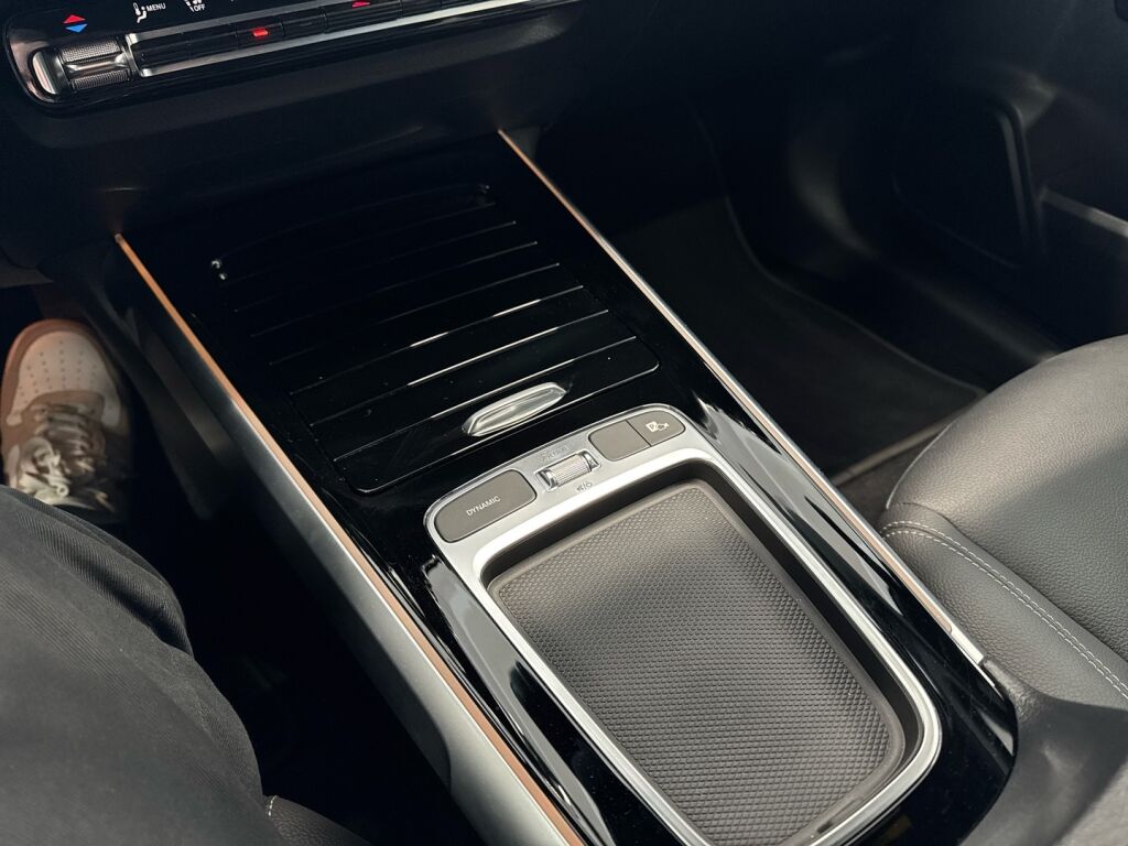 Mercedes-Benz EQB 2024 