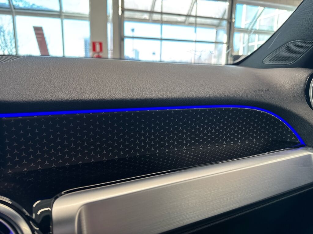 Mercedes-Benz EQB 2024 