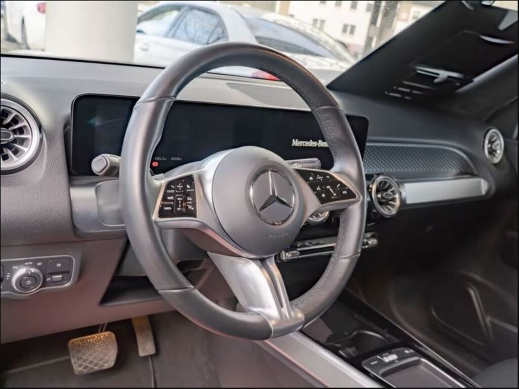 Mercedes-Benz EQB 2024 