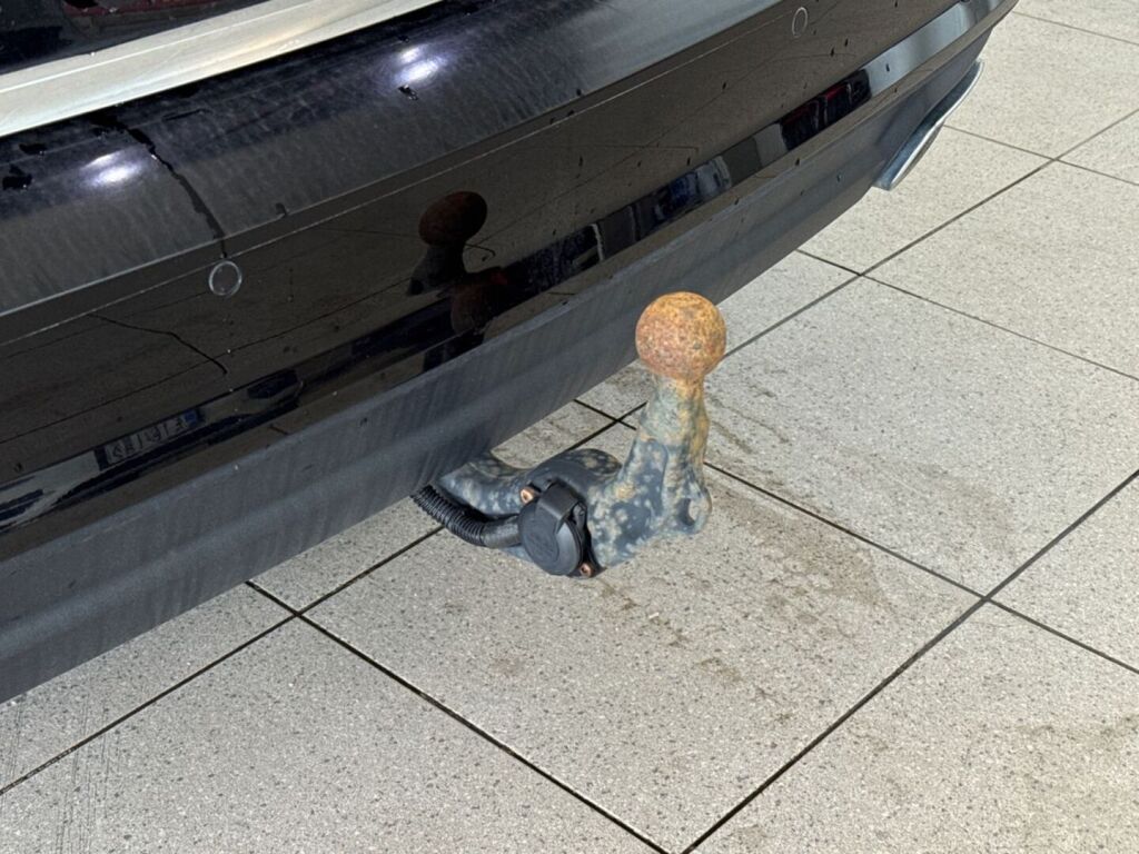 Audi A6 2018 Musta