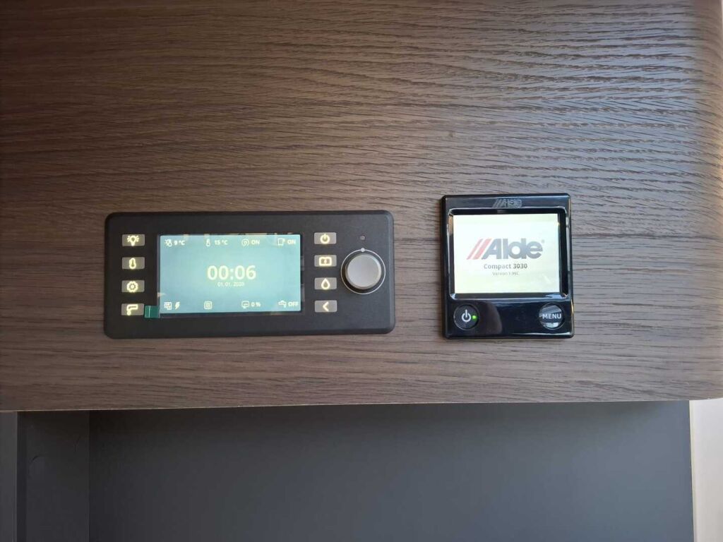 Adria CORAL SUPREME 670 SL 2025 Harmaa