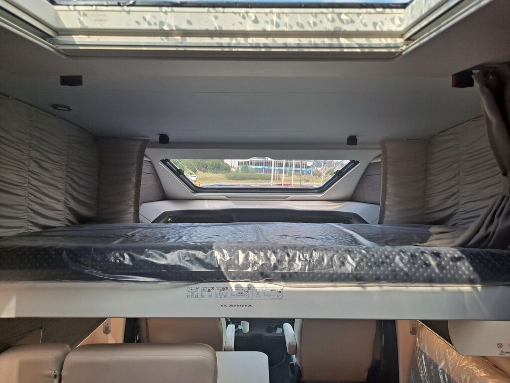 Adria MATRIX SUPREME 670 SL ALDE 2025 Harmaa