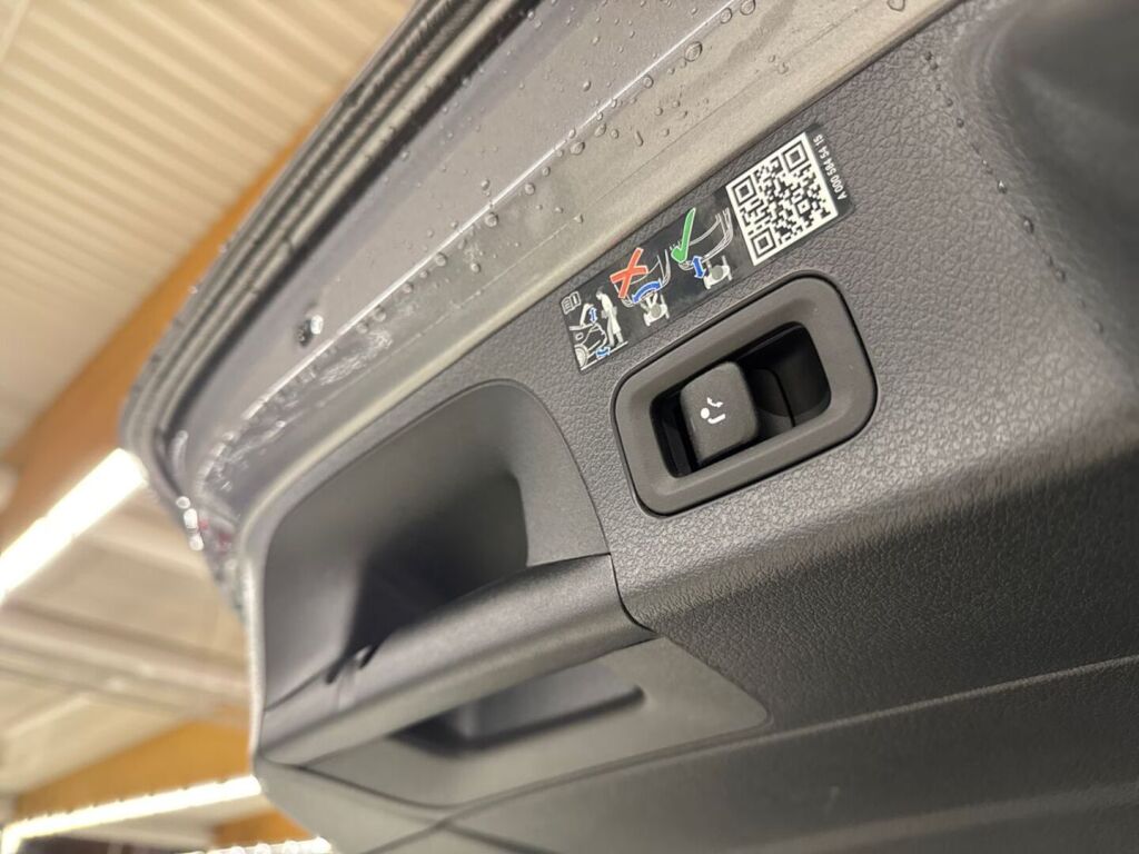 Mercedes-Benz CLA 2025 Harmaa