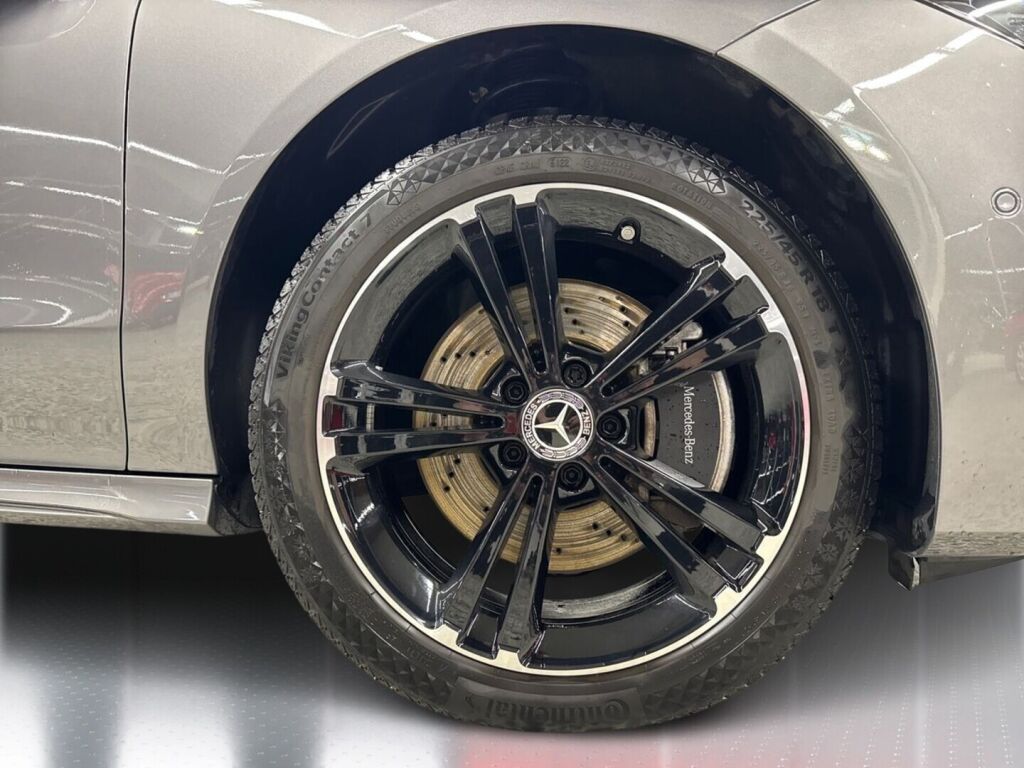 Mercedes-Benz CLA 2025 Harmaa