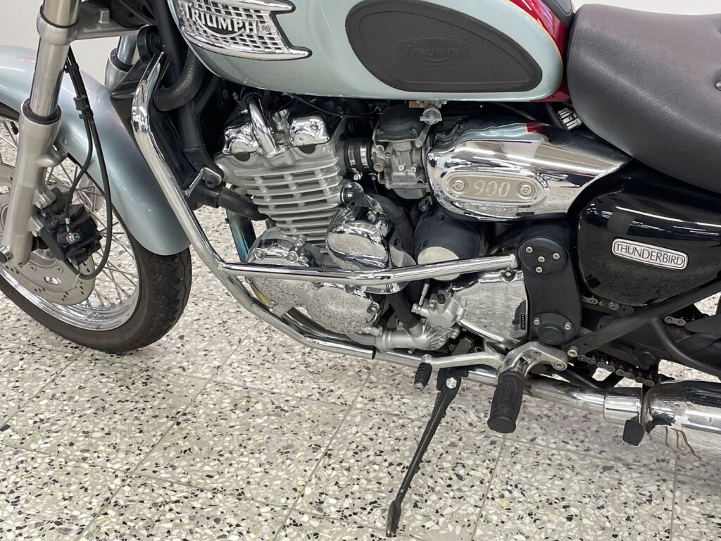 Triumph Thunderbird 2000 Harmaa