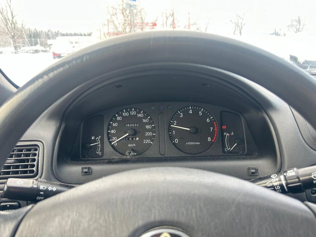 Toyota Corolla 2000 Vihreä